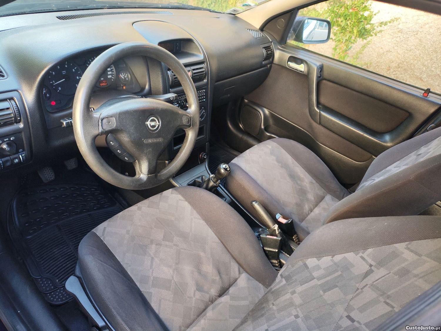 Opel Astra 1.4 16V — fotografia 5