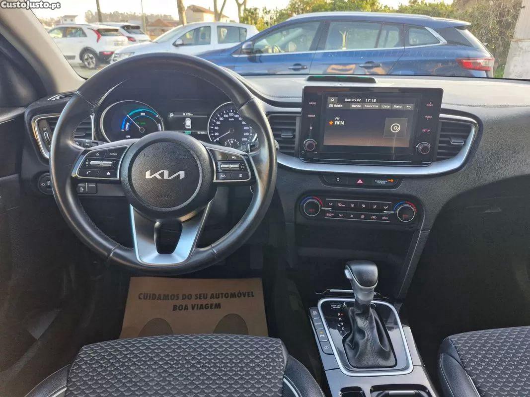 Kia Pregio 1.6 gdi phev drive 6dct — fotografia 23