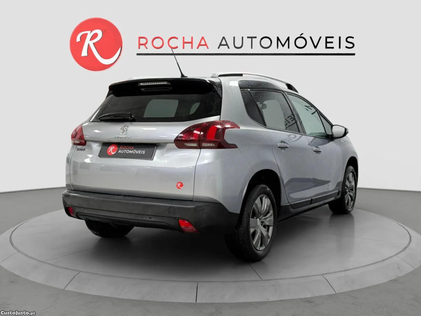 Peugeot 2008 1.4 HDi Access — fotografia 6