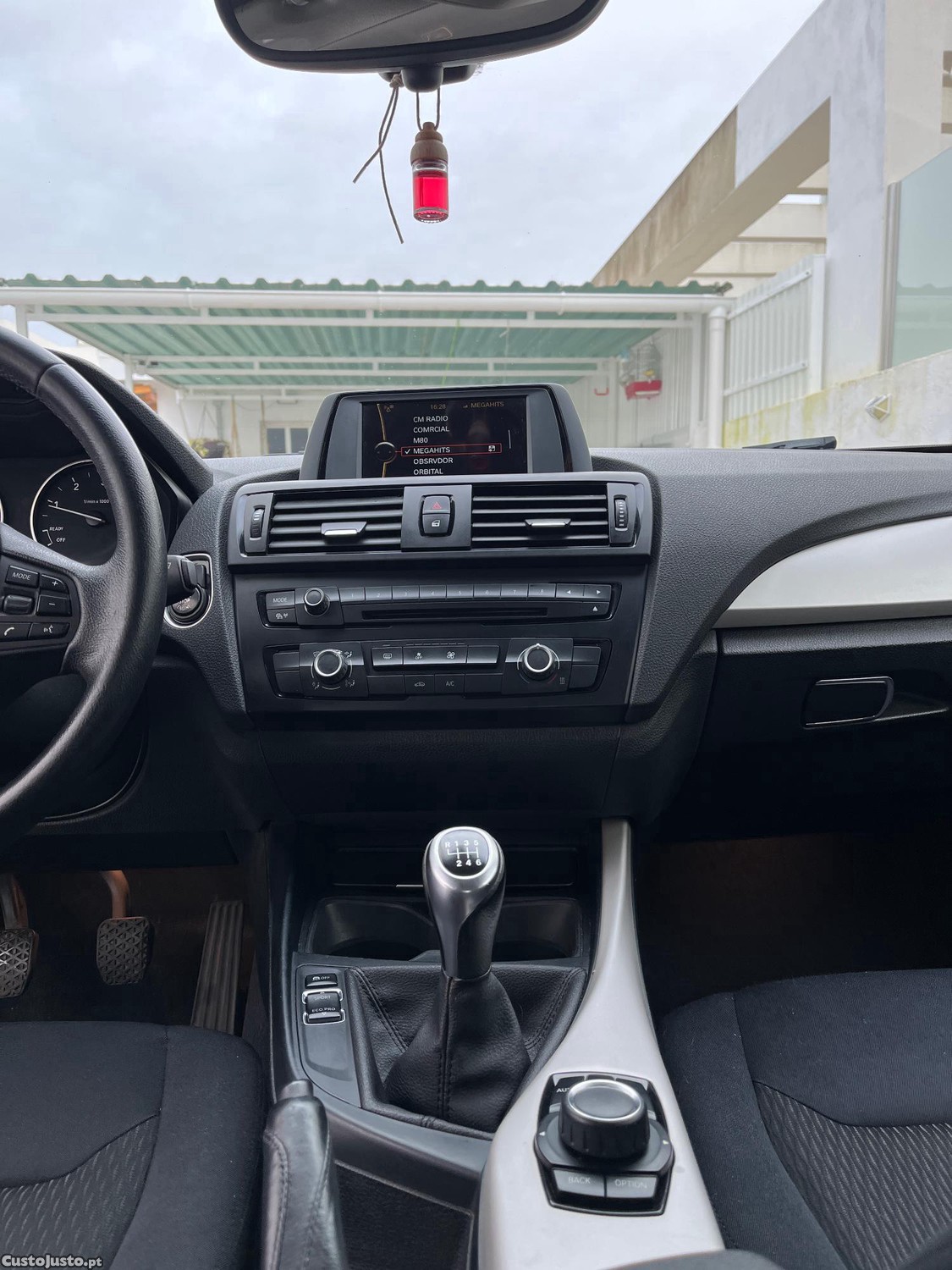 BMW 114 Lounge — fotografia 11