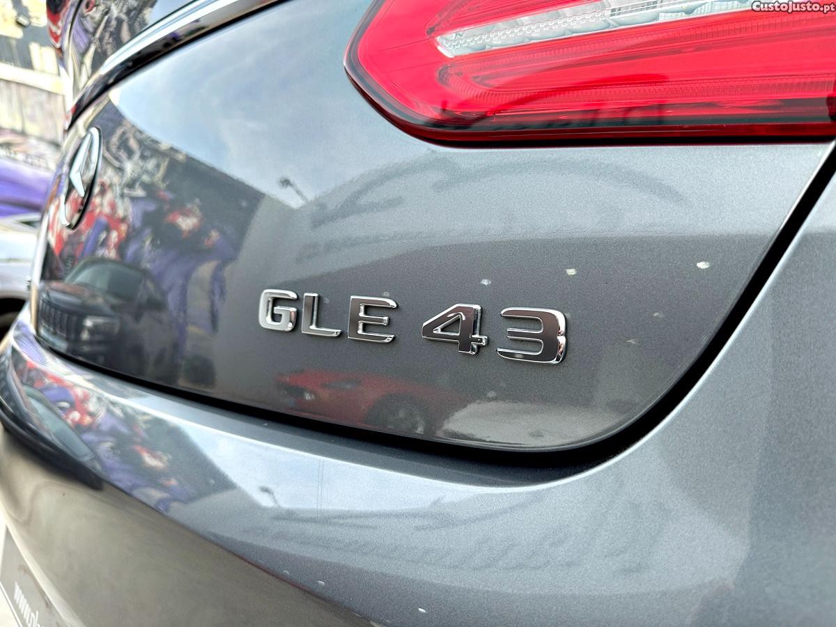 Mercedes-Benz GLE 43 AMG 43 — fotografia 3