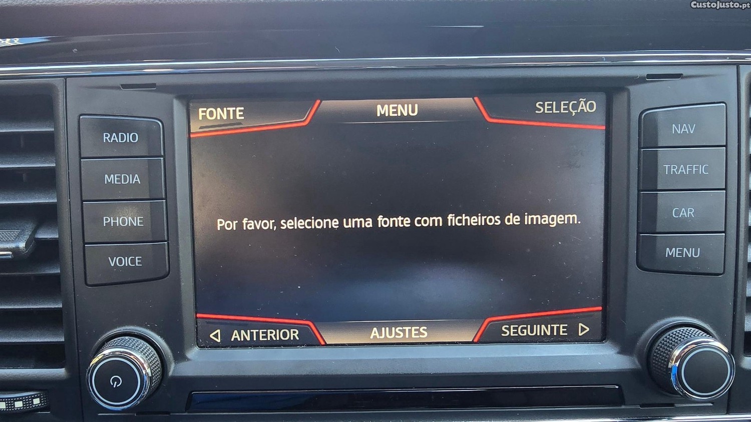 SEAT Leon 1.6 TDI Style — fotografia 4