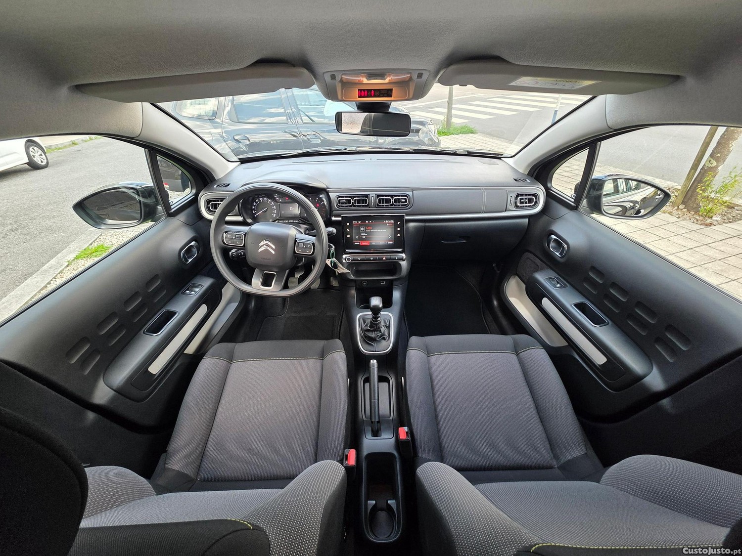 Citroën C3 1.5 BlueHDi C-Series — fotografia 6