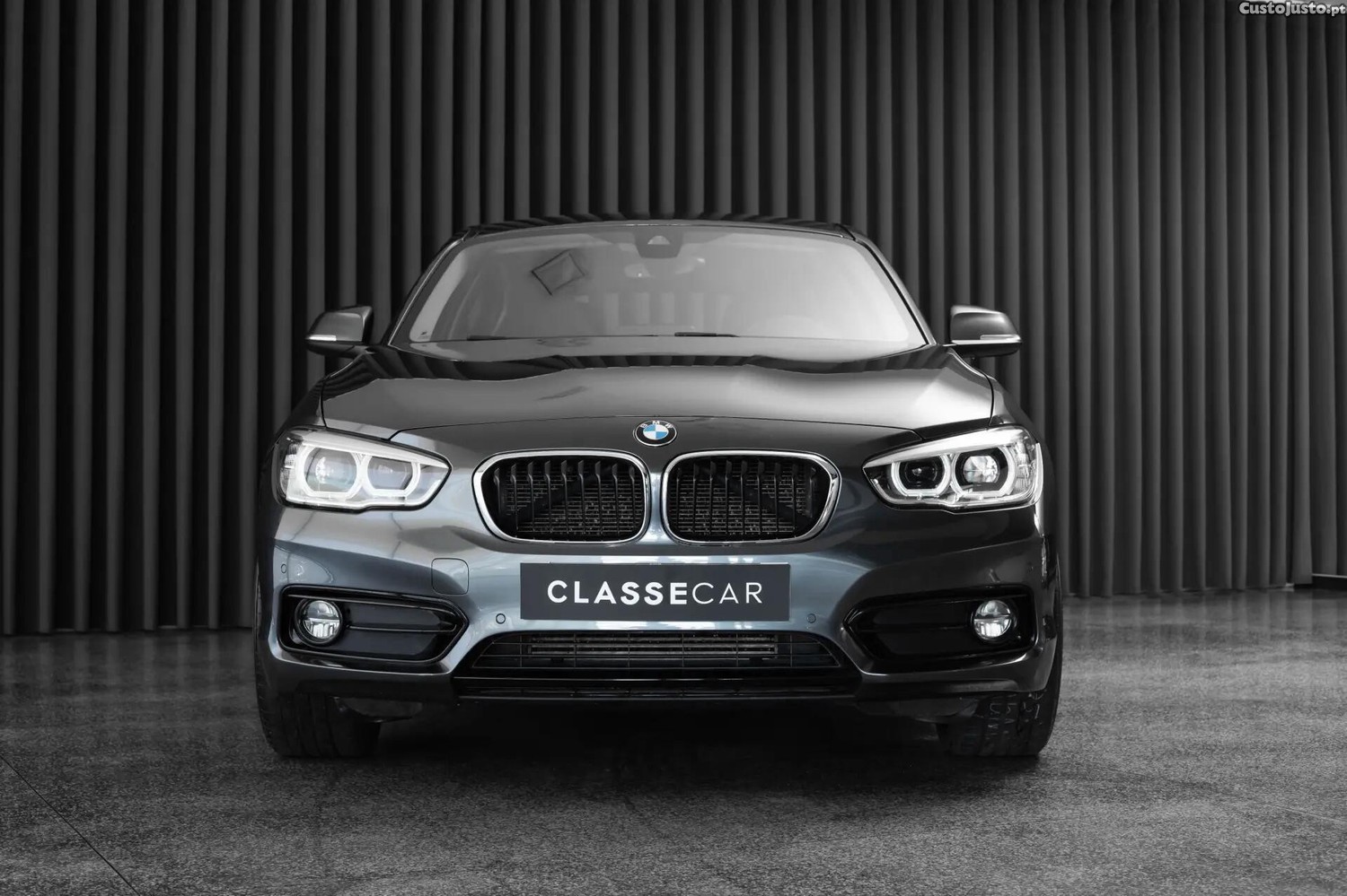 BMW 116 d Line Sport Auto — fotografia 19