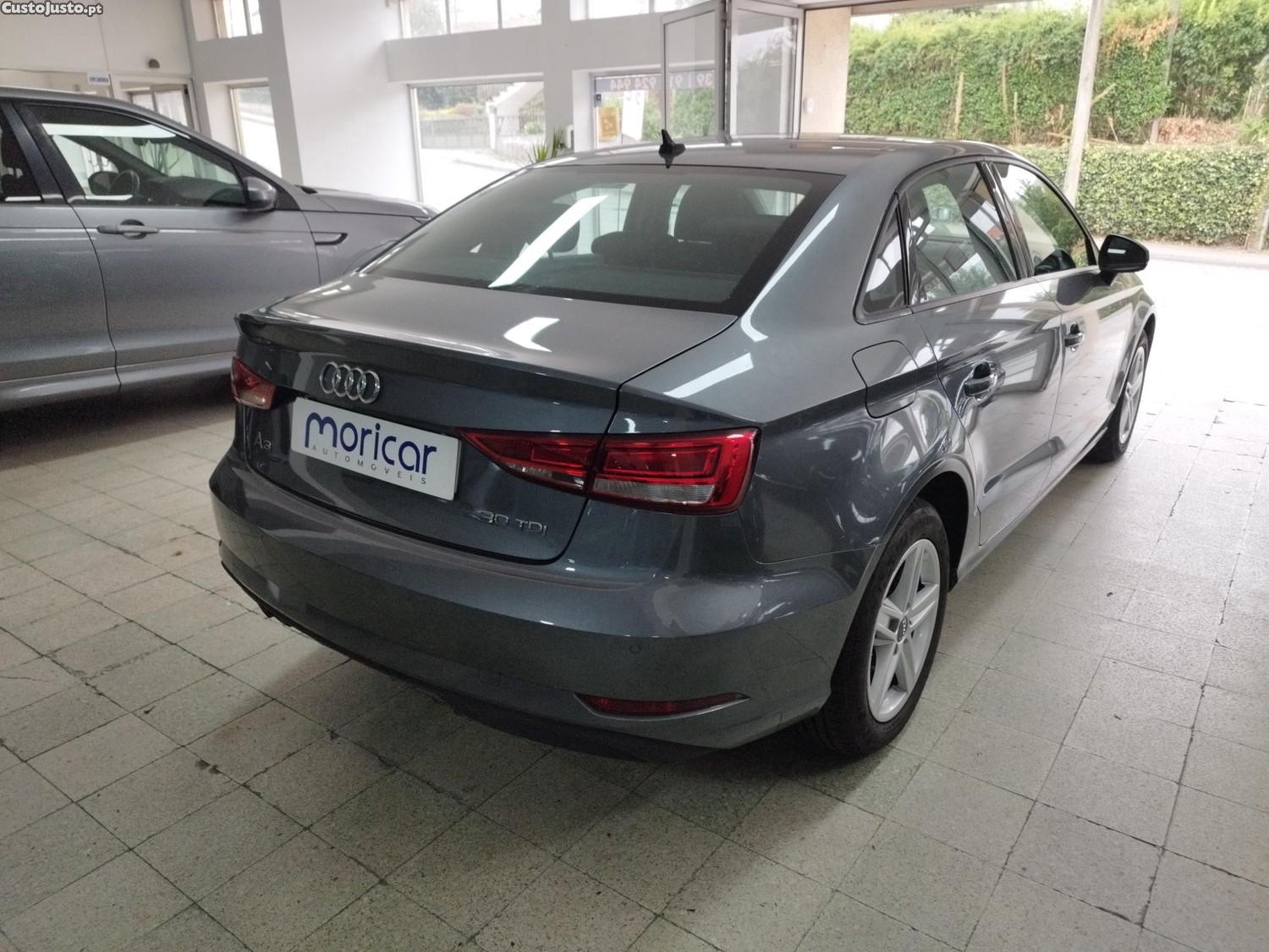 Audi A3 1.6 TDI LIMOUSINE — fotografia 6