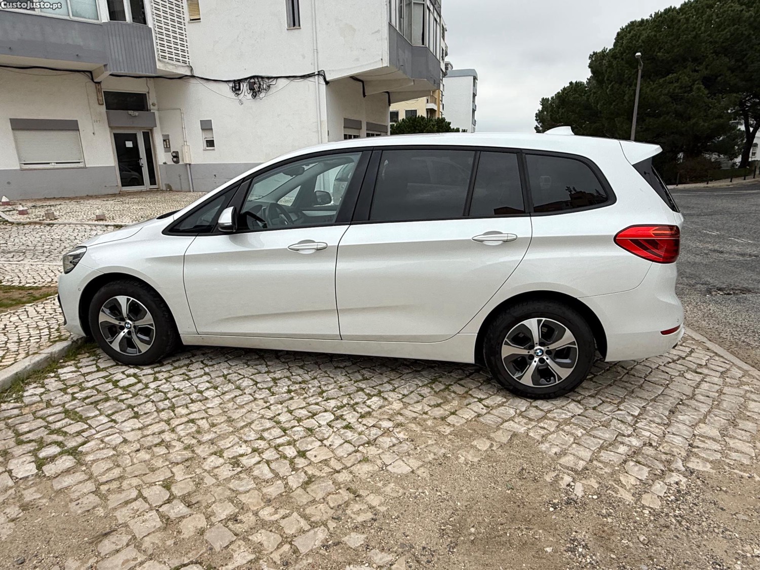 BMW 216 Gran Tourer 216i — fotografia 8
