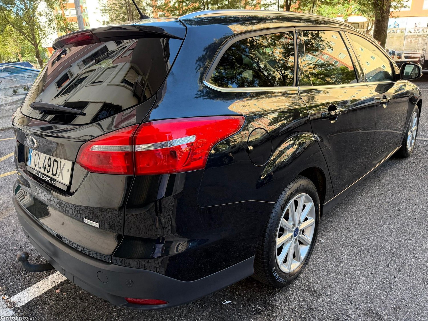 Ford Focus SW 1.0 EcoBoost S&S TITANIUM — fotografia 3