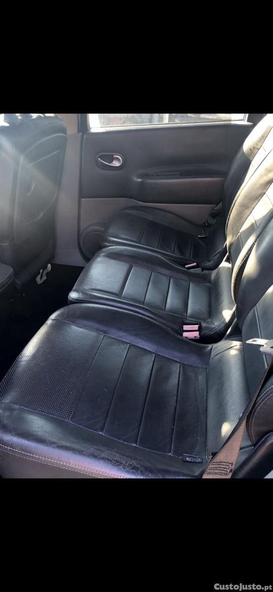 Renault Scénic 1.5 Dci 105cv troco por carrinha maior — fotografia 4