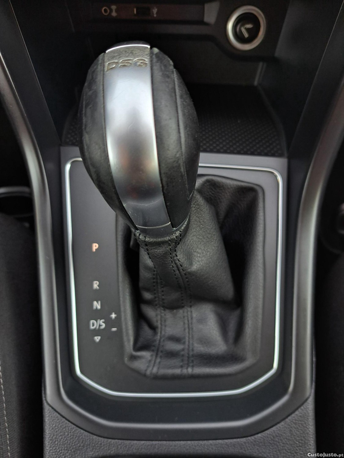 Volkswagen Touran 1.6 TDI R-Line DSG 7Lug — fotografia 17