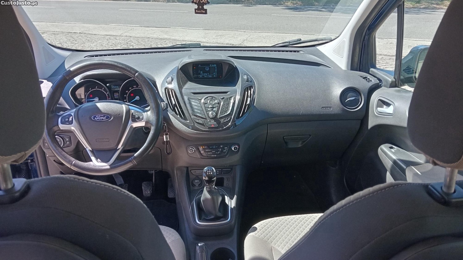 Ford Tourneo Courier — fotografia 5