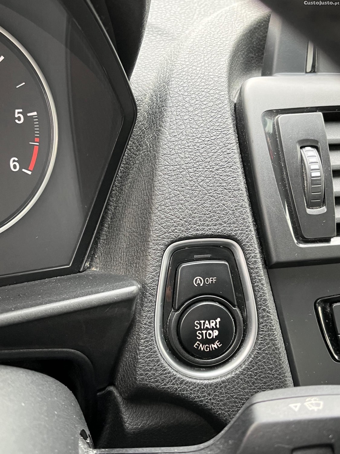 BMW 114 Lounge — fotografia 4