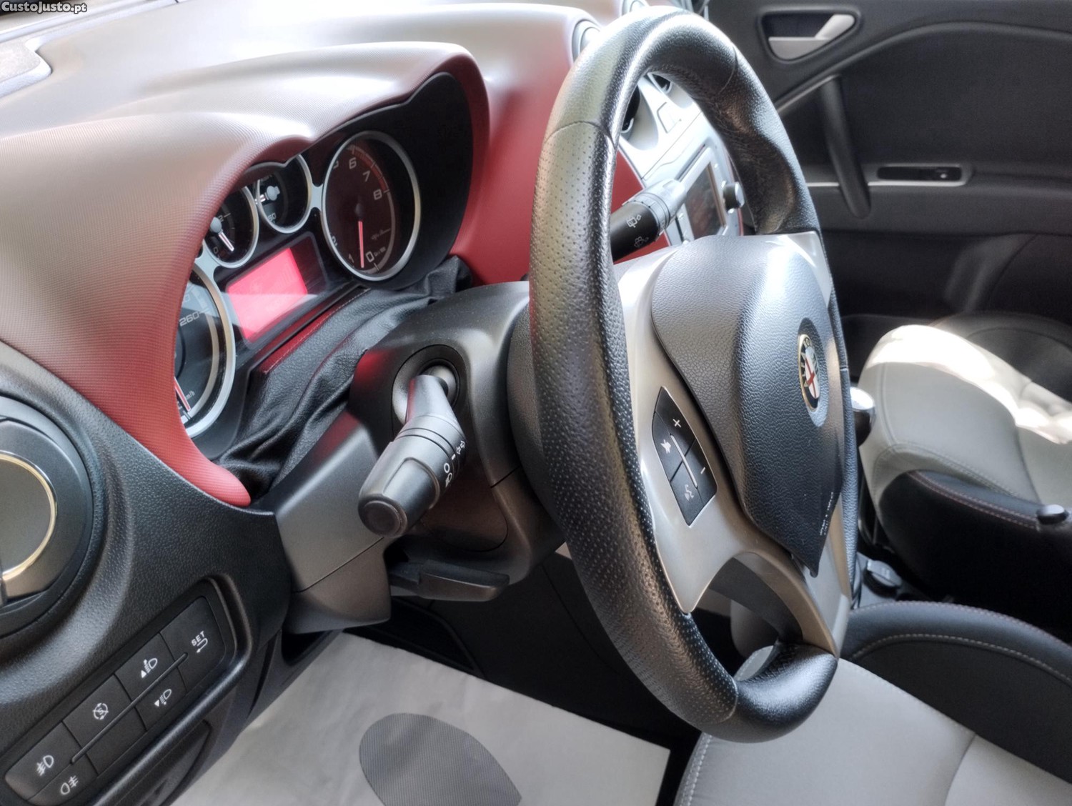 Alfa Romeo MiTo 0.9 Turbo 8V 105cv Twinair Super - C/ Garantia - "Oportunidade" — fotografia 8