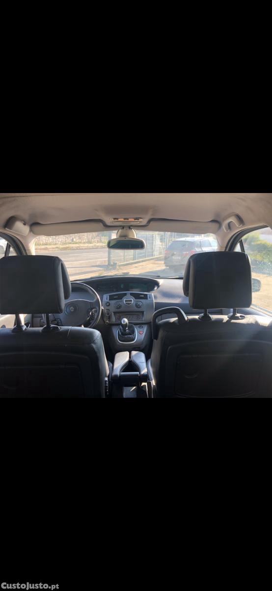 Renault Scénic 1.5 Dci 105cv troco por carrinha maior — fotografia 3