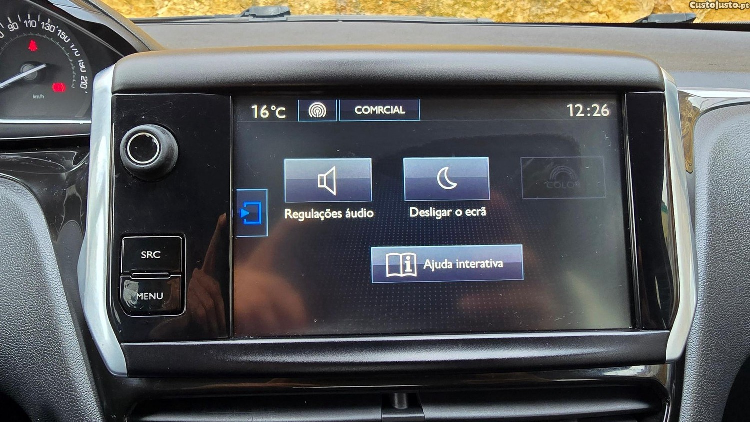 Peugeot 208 1.6 BlueHDi Allure — fotografia 8