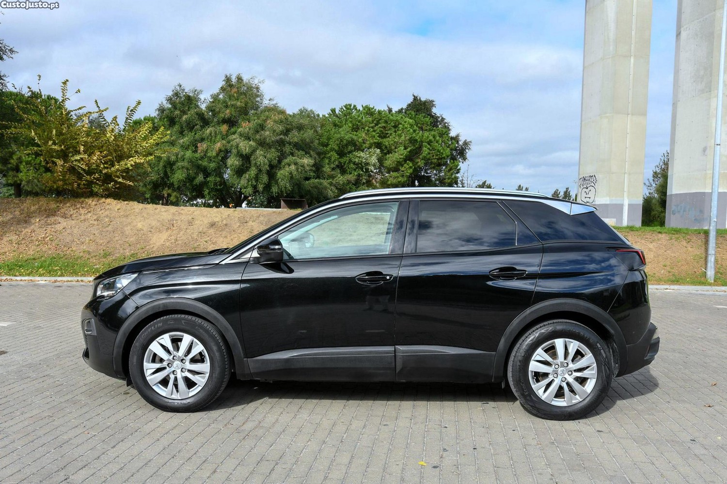 Peugeot 3008 1.5 BlueHDi Active — fotografia 22