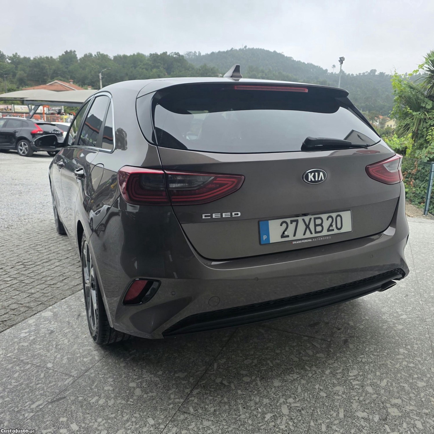 Kia Ceed 1.0 T-GDi GT Line — fotografia 10