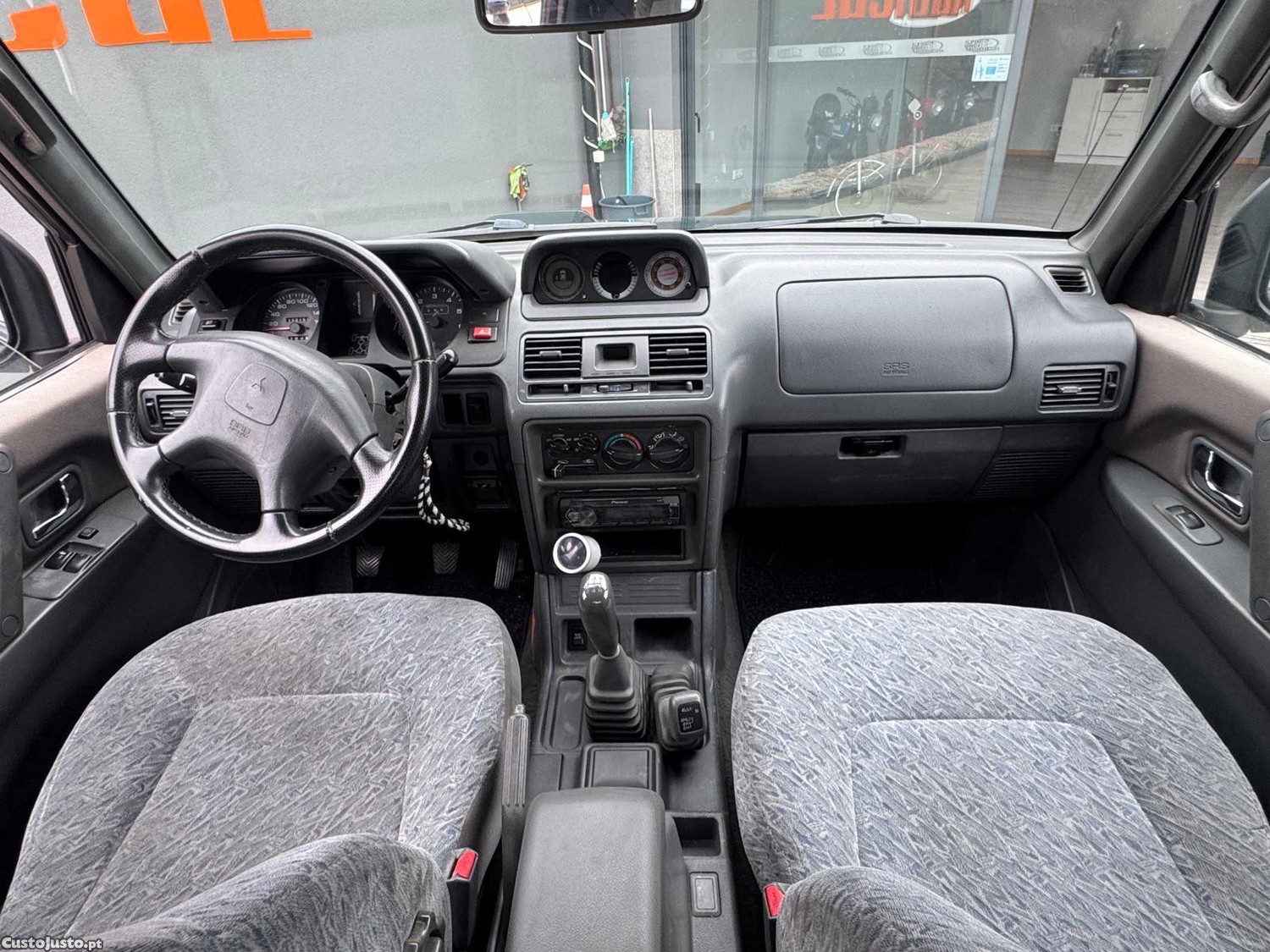 Mitsubishi Pajero 2.8 TD GLS — fotografia 2