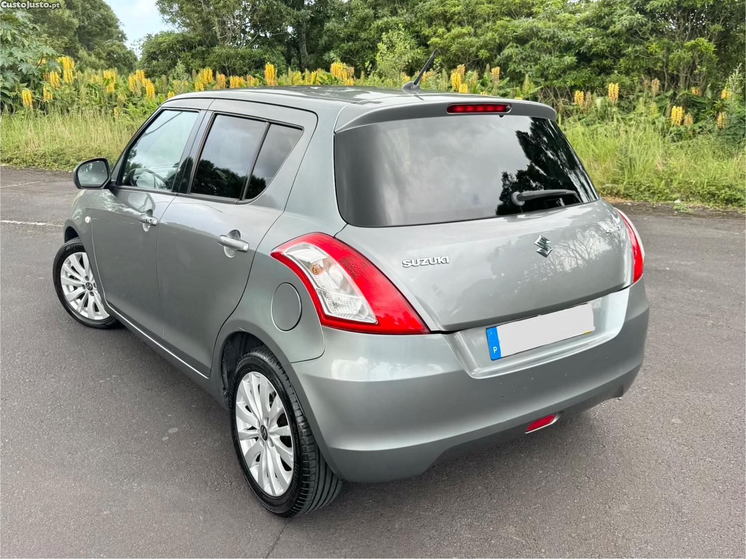 Suzuki Swift Gasolina Impecável Motor de Corrente — fotografia 7