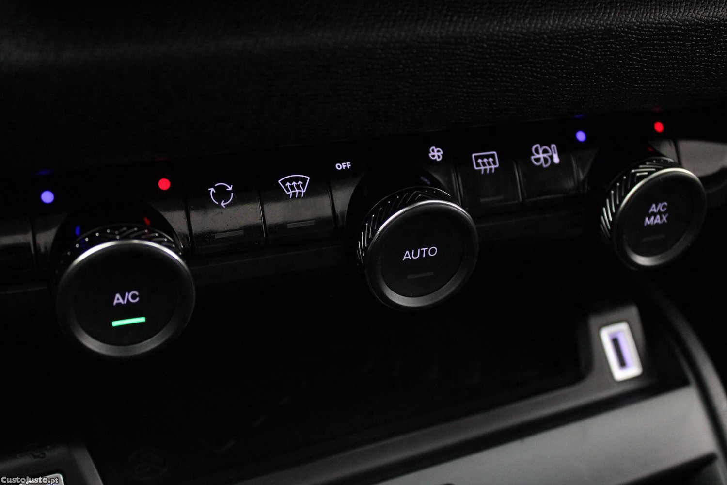 Citroën C4 X 1.2 PURETECH MAX (AUTO) — fotografia 40