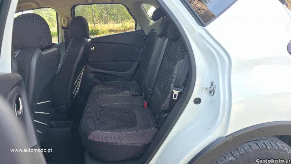 Renault Captur 0.9 TCE Exclusive — fotografia 5