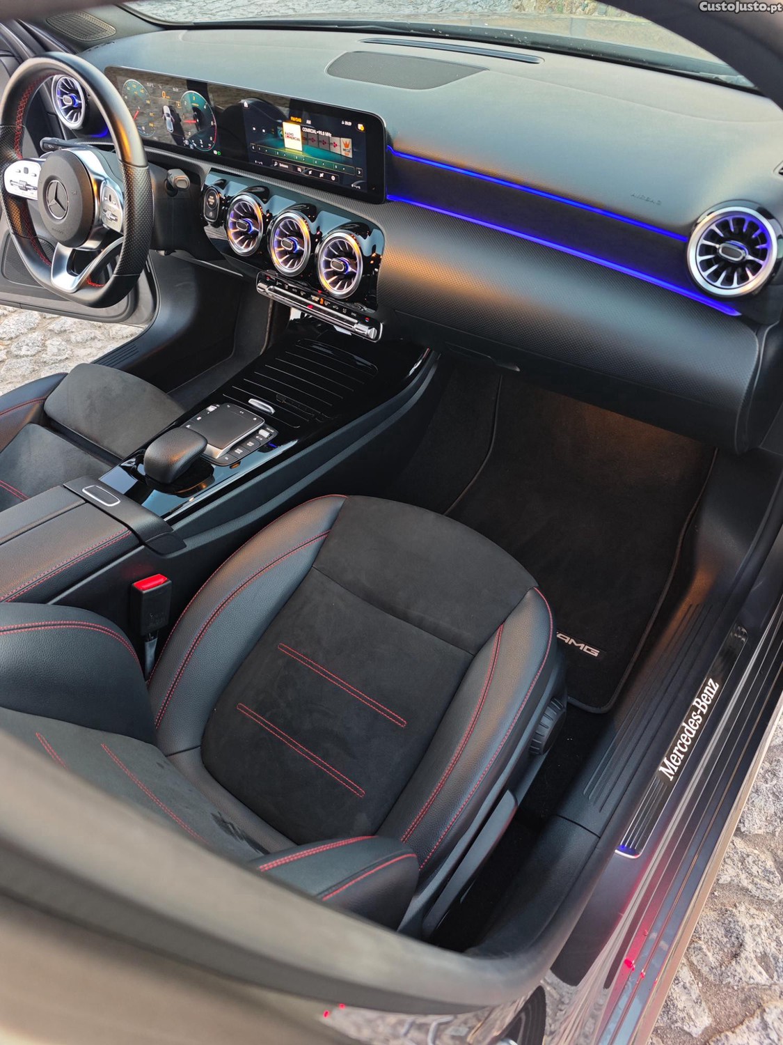 Mercedes-Benz A 180 AMG Line Auto — fotografia 11