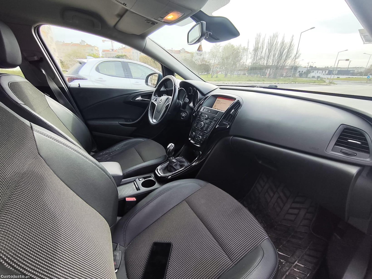 Opel Astra Sports Tourer — fotografia 4