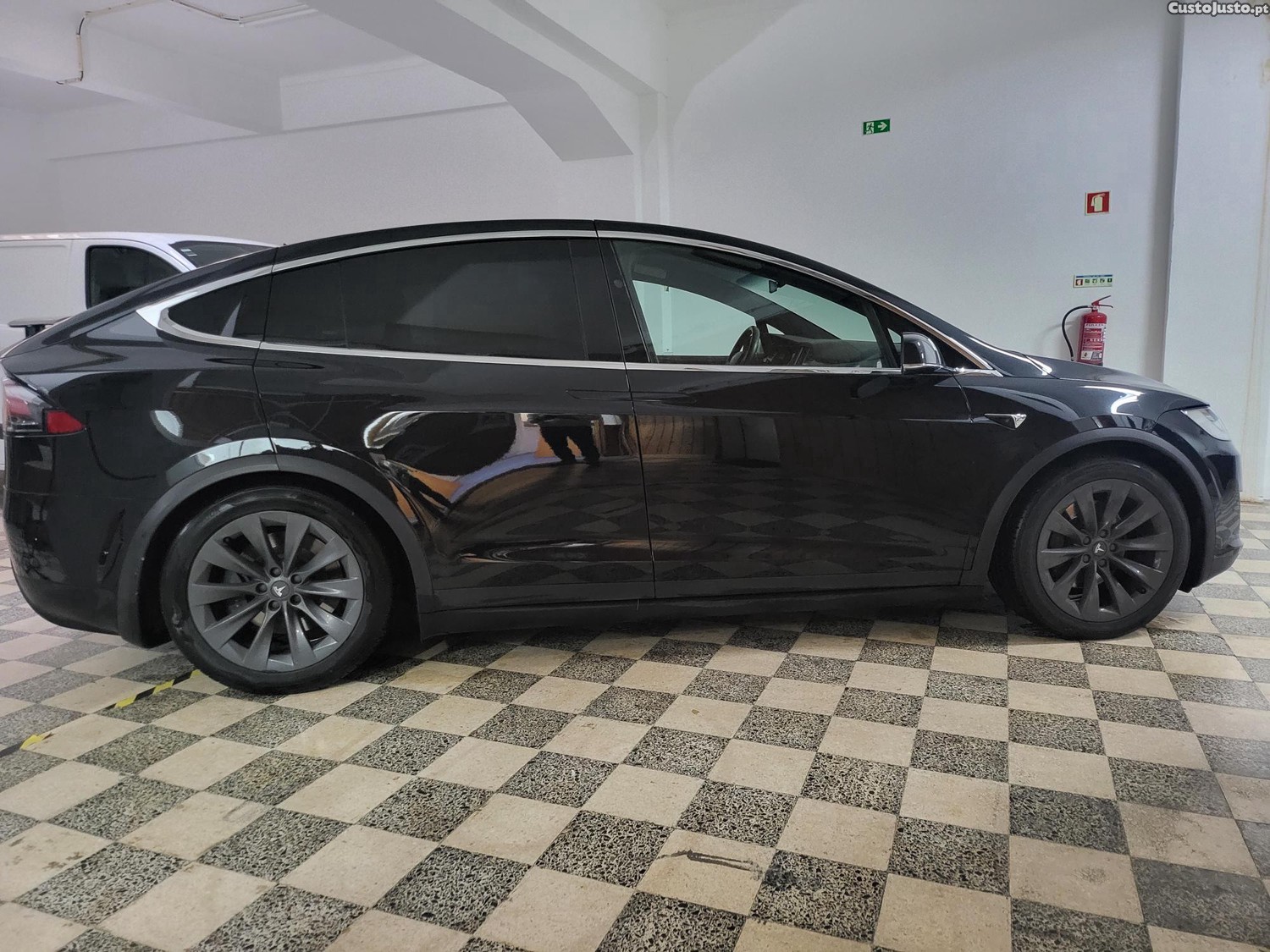 Tesla Model X 100D LONG RANGE - 12/2018 - 19 — photo 3