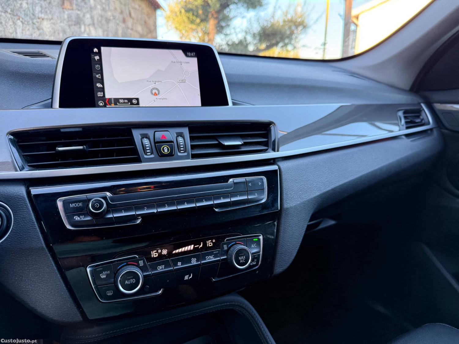 BMW X1 16d sDrive xLine Auto — fotografia 6