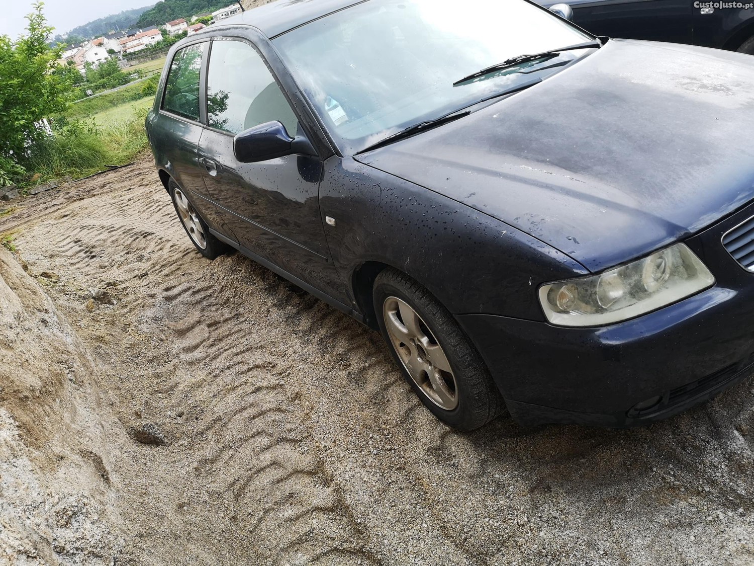 Audi A3 1.9 tdi 130cv vendido para peças — fotografia 4