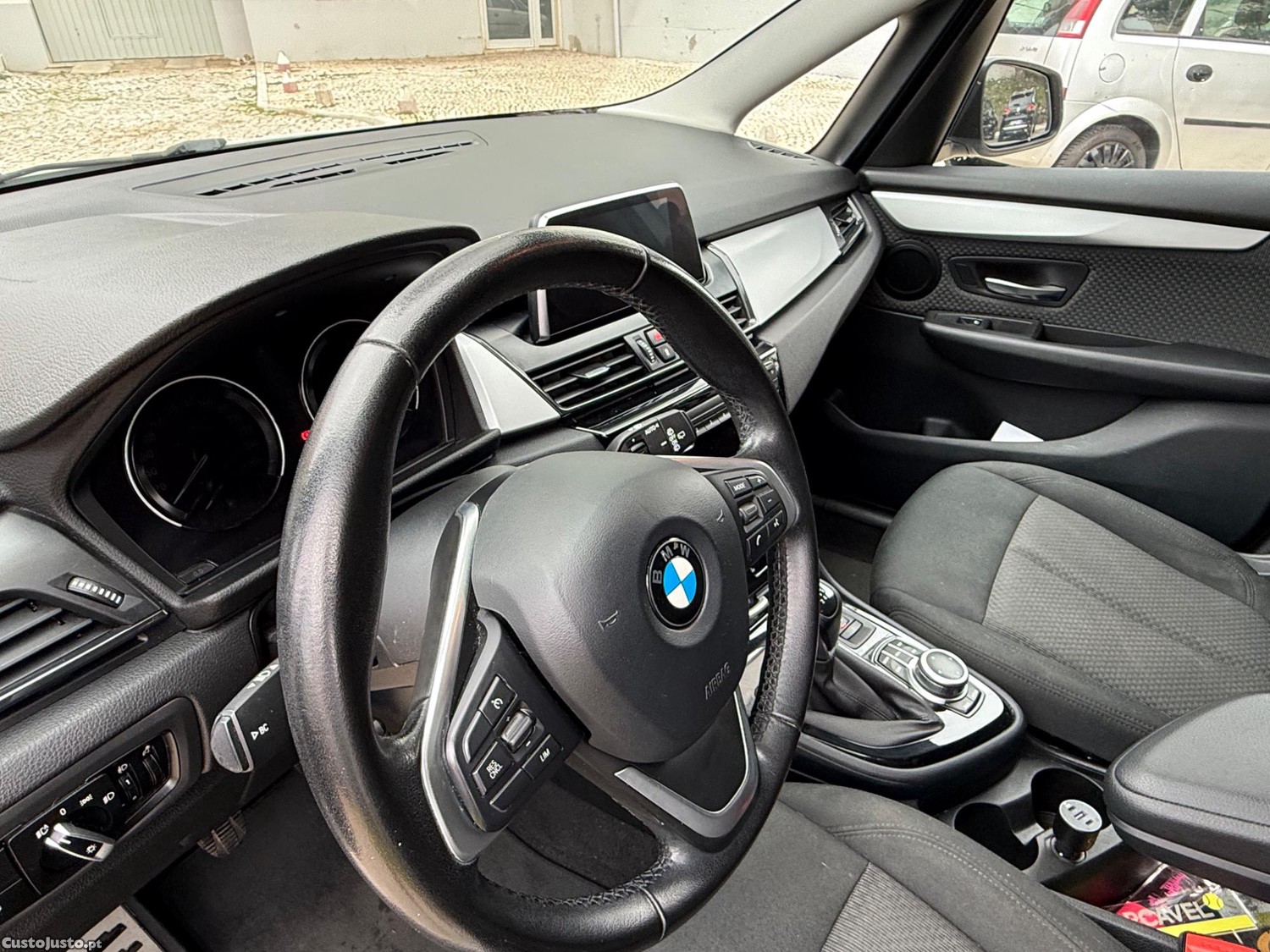 BMW 216 Gran Tourer 216i — fotografia 7