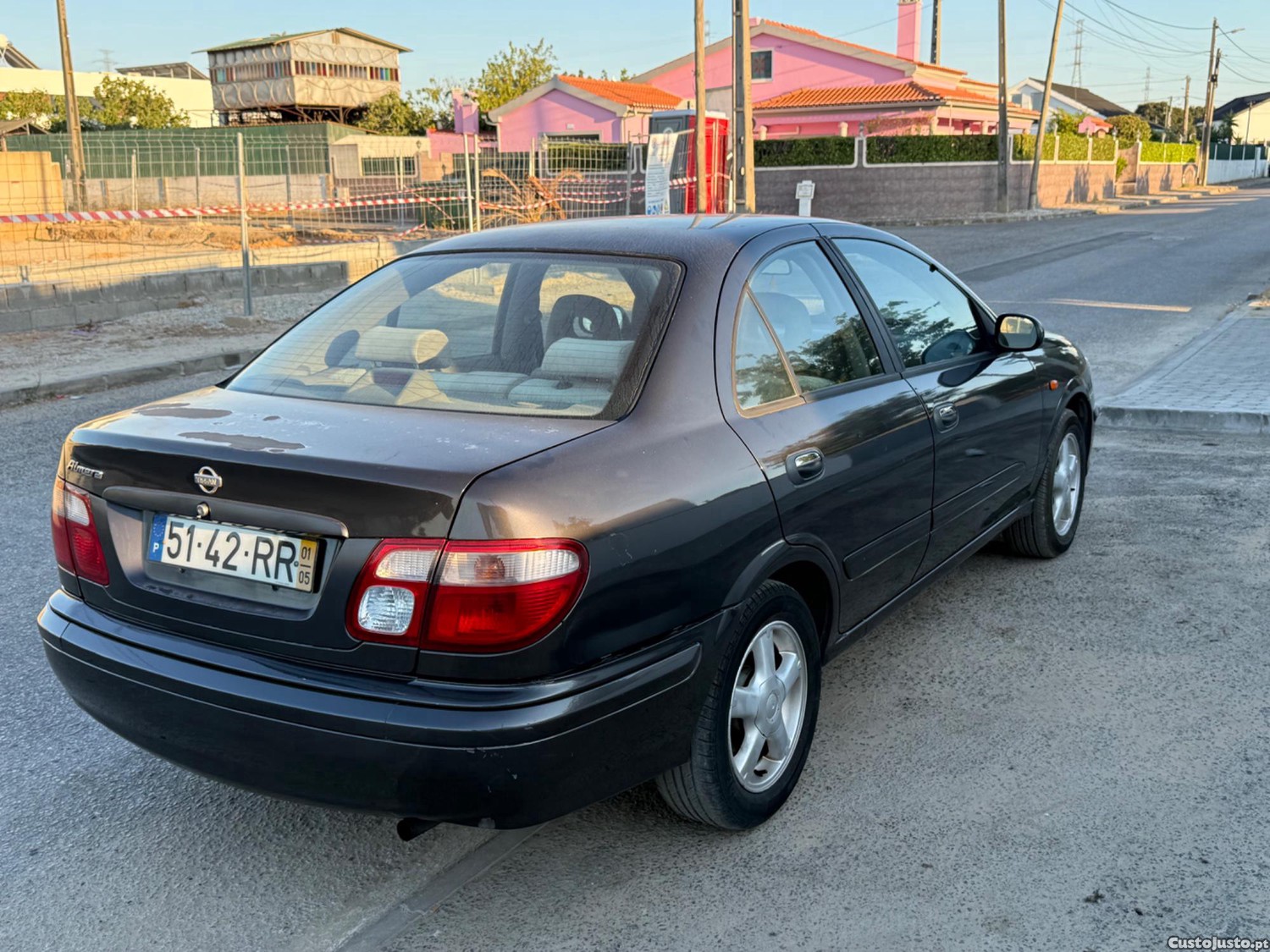 Nissan Almera 1.5i — fotografia 7