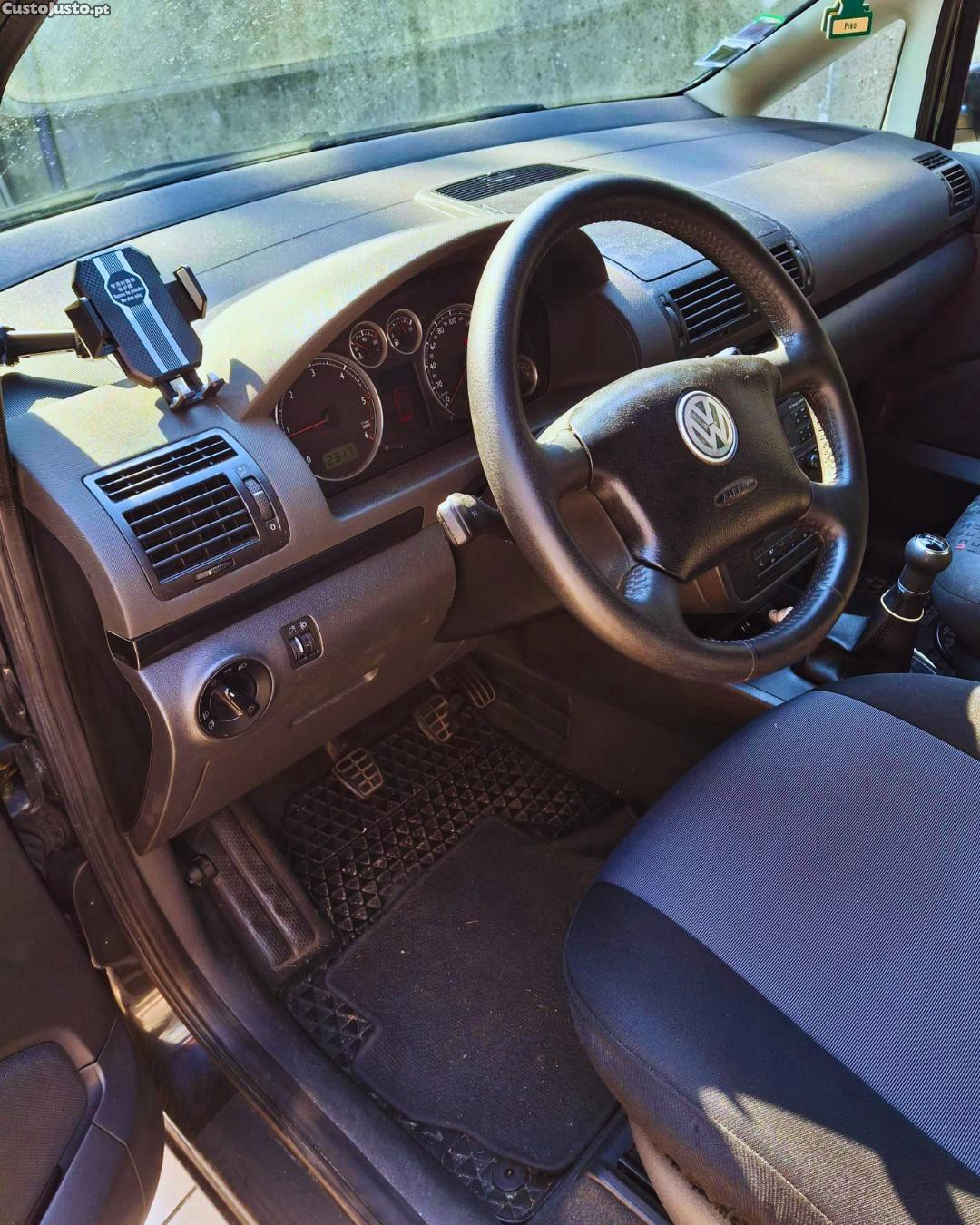Volkswagen Sharan 1.9TDi — fotografia 3