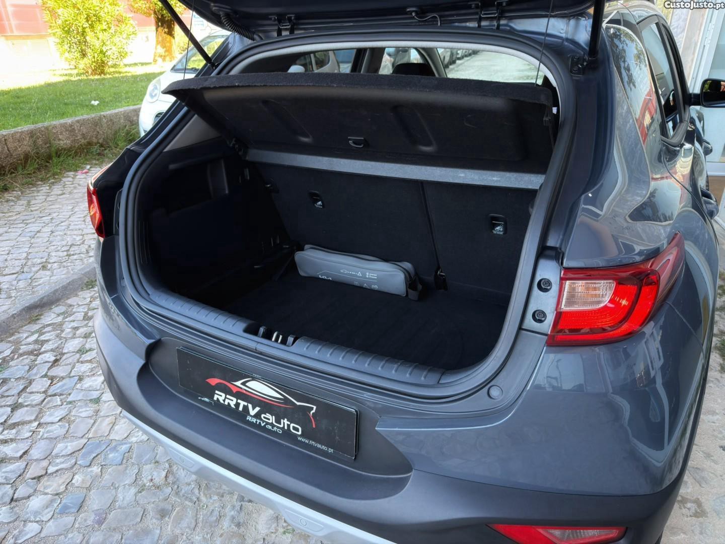 Kia Stonic 1.0 T-GDI Drive — fotografia 12