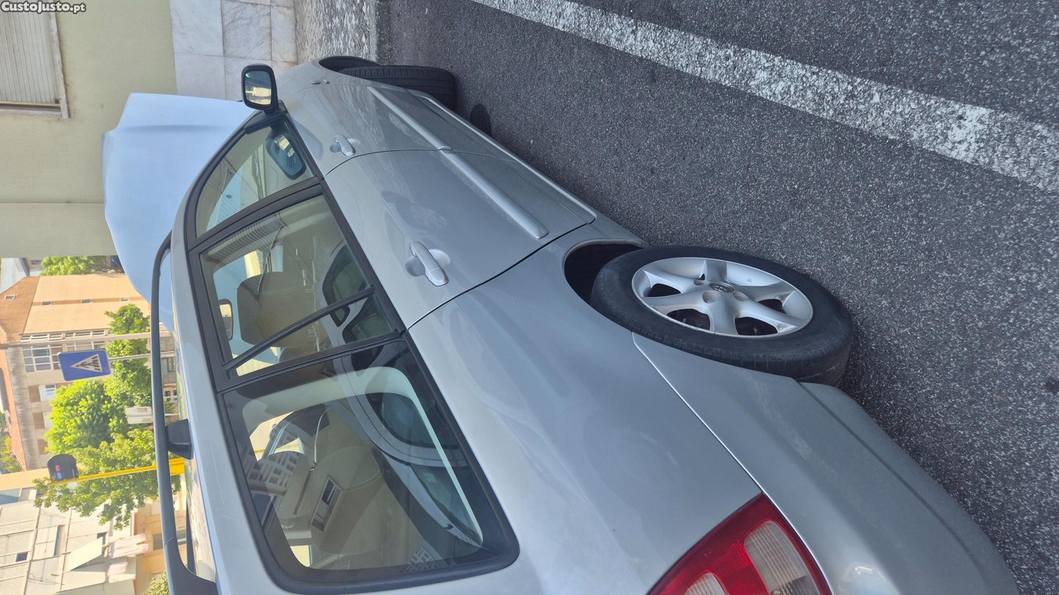 Toyota Corolla () — fotografia 3