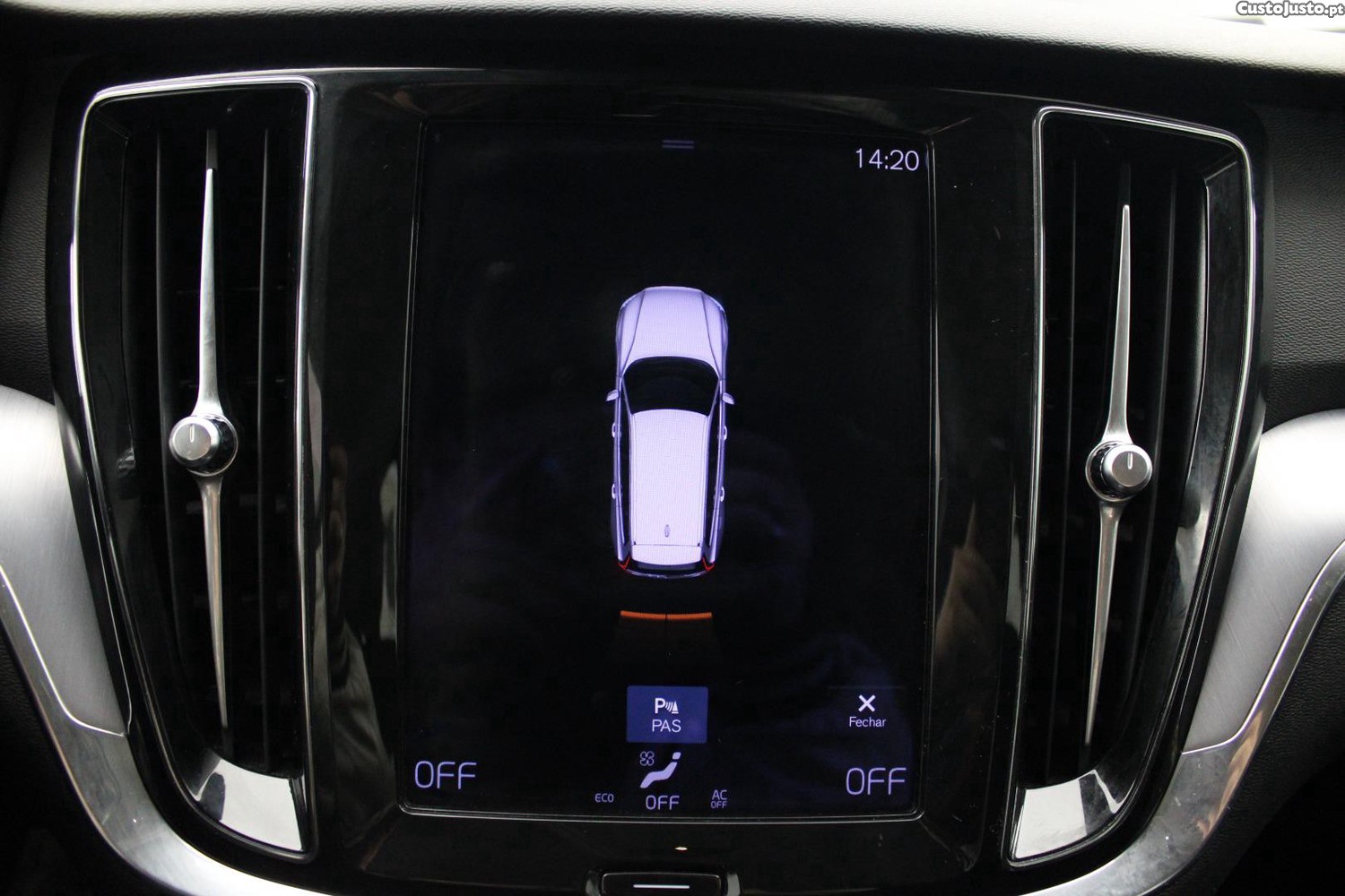 Volvo V60 T6 AWD R-DESIGN (AUTO) — fotografia 22