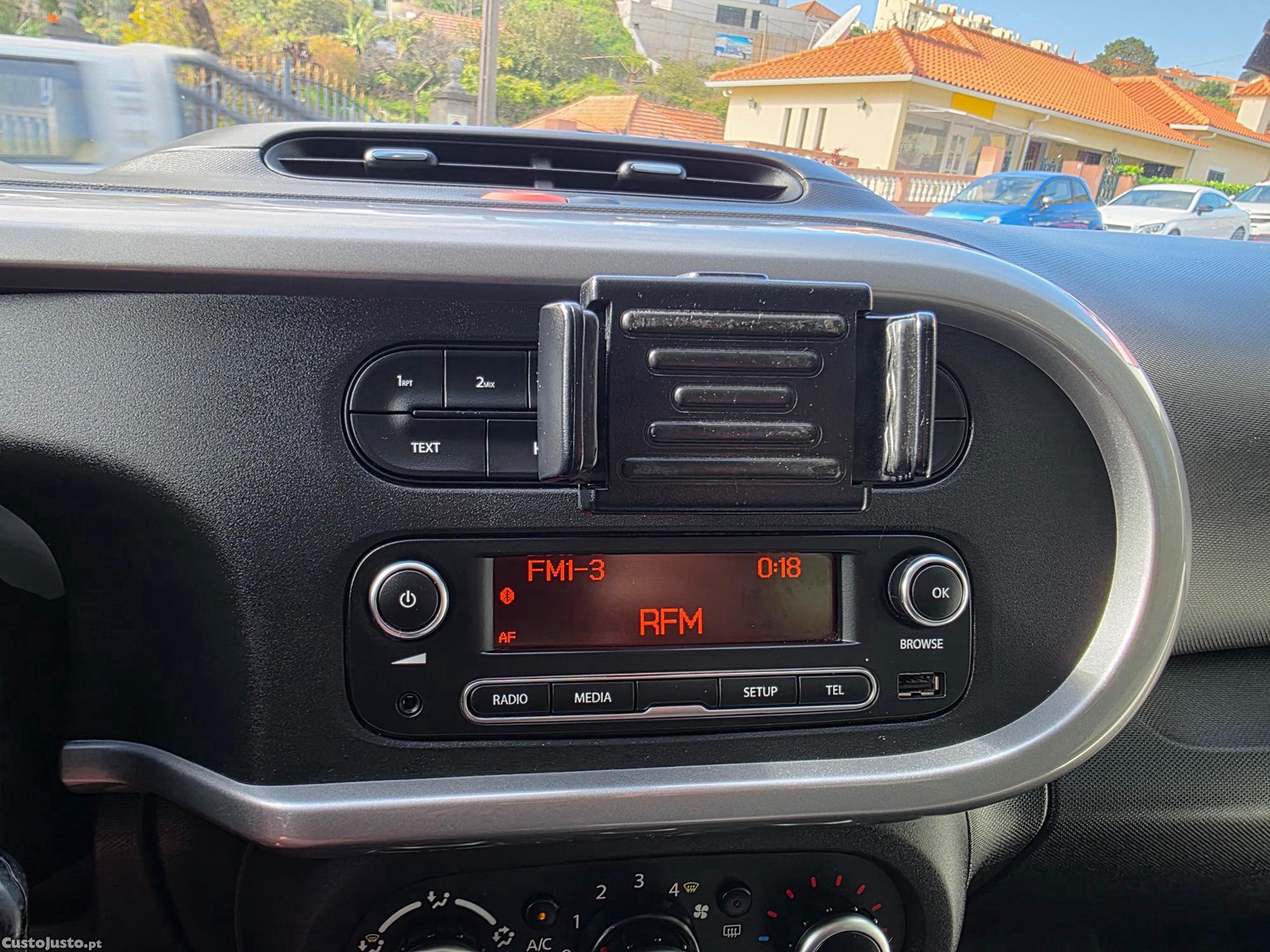Renault Twingo 1.0 SCe 71cv — fotografia 13