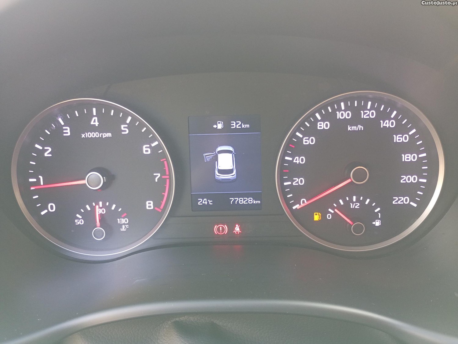 Kia Stonic 1.0 T-GDi TX 120cv - 78.000km — fotografia 4