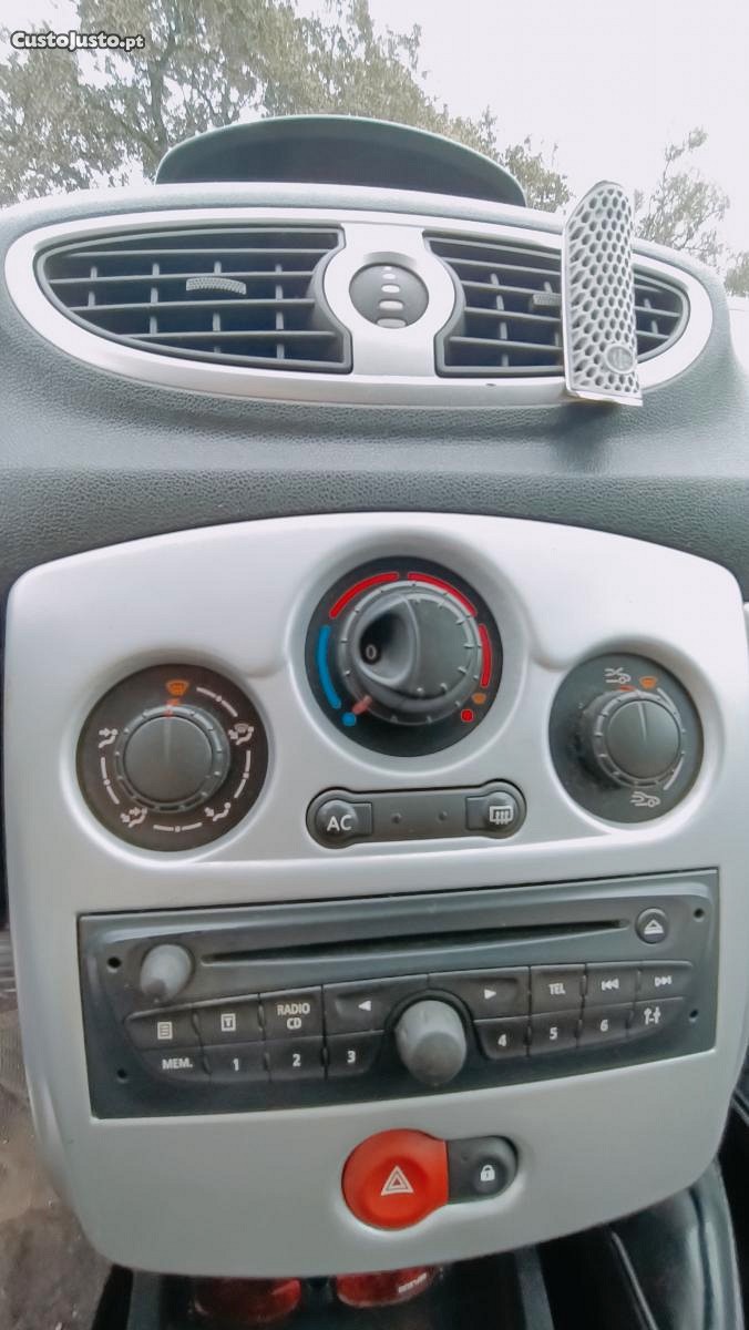Renault Clio Dinamic 1.5 DCI — fotografia 3