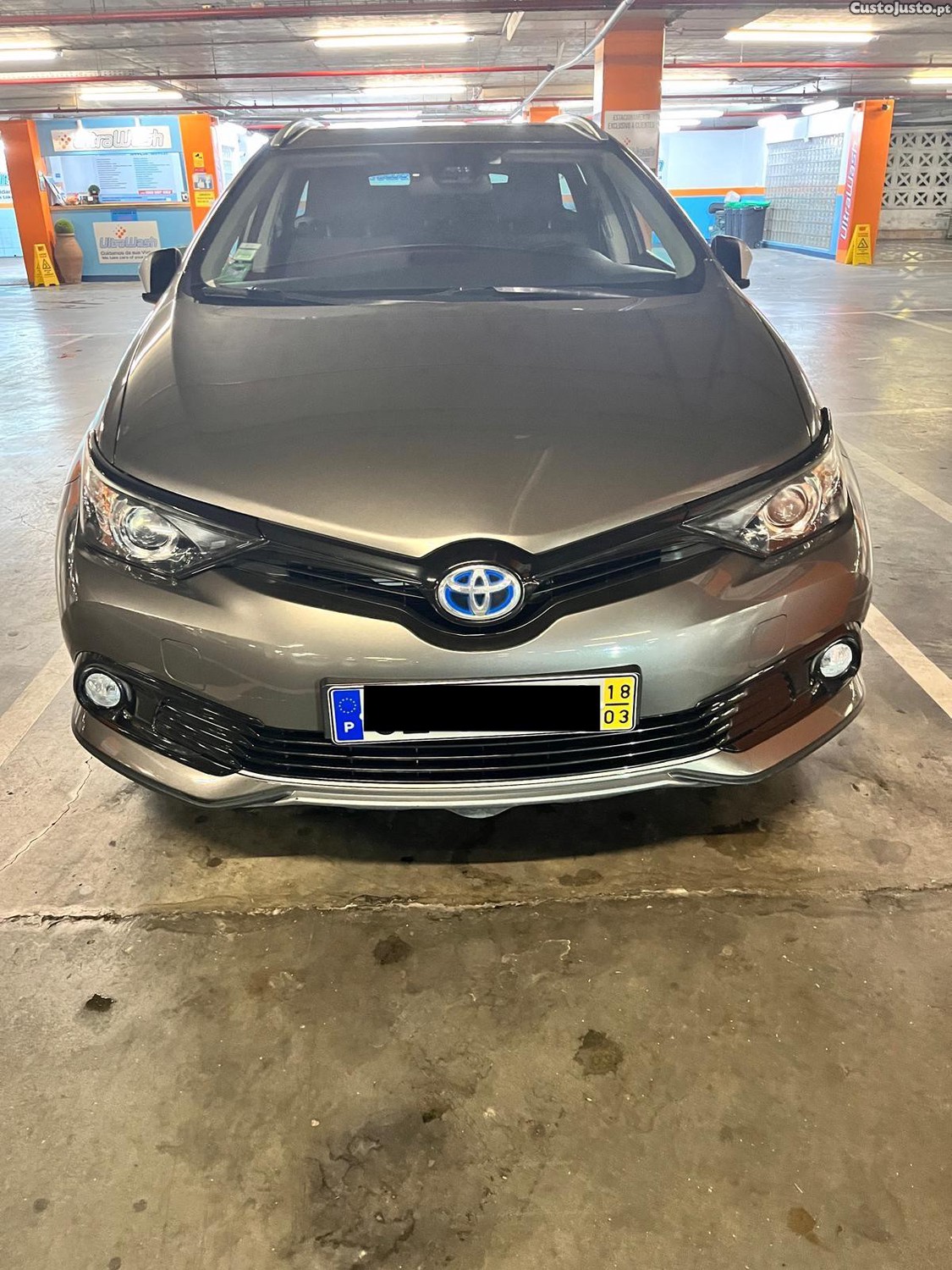 Toyota Auris Touring Sports 1.8 HSD Comfort Plus Navi — fotografia 3