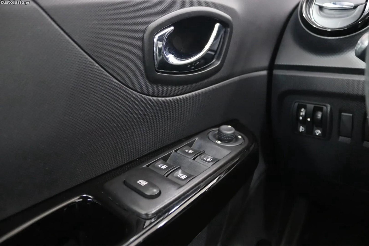 Renault Captur Outro — fotografia 8