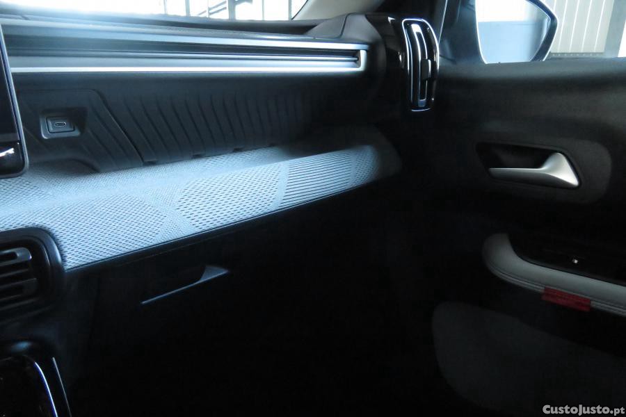 Citroën C3 1.2 Turbo You Pack P — fotografia 8