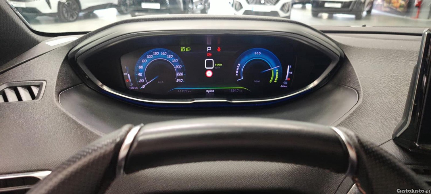 Peugeot 3008 1.6 Hybrid GT e-EAT8 — fotografia 11