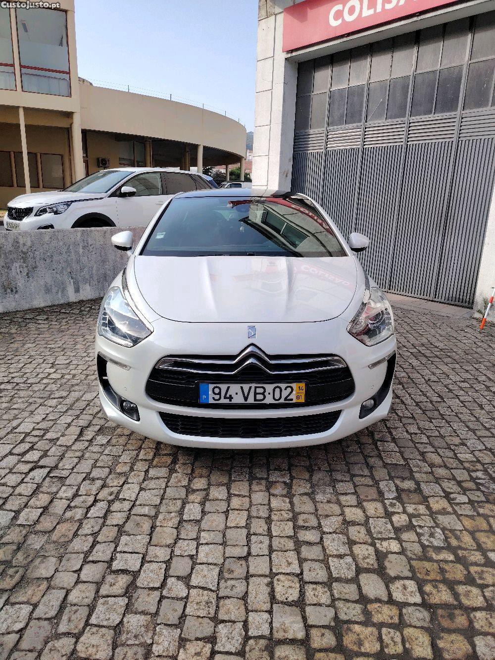 Citroën DS5 Hybrid4 So Chic — fotografia 11