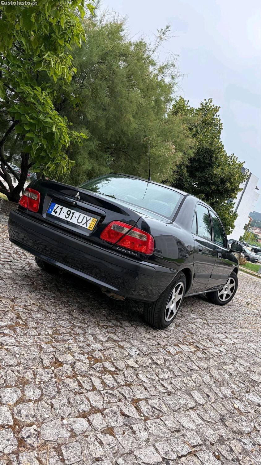 Mitsubishi Carisma 1.3 90cv — fotografia 6