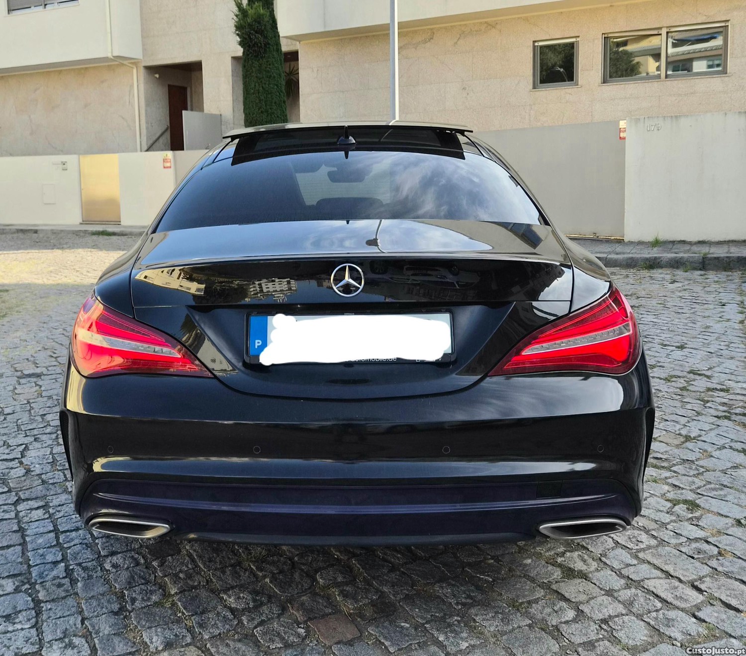 Mercedes-Benz CLA 180 AMG Caixa Automática / Aceito Retoma — fotografia 3
