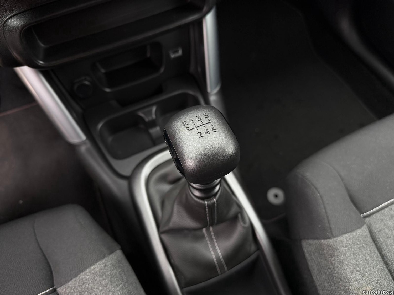 Citroën C3 1.2 PureTech C-Series — fotografia 13