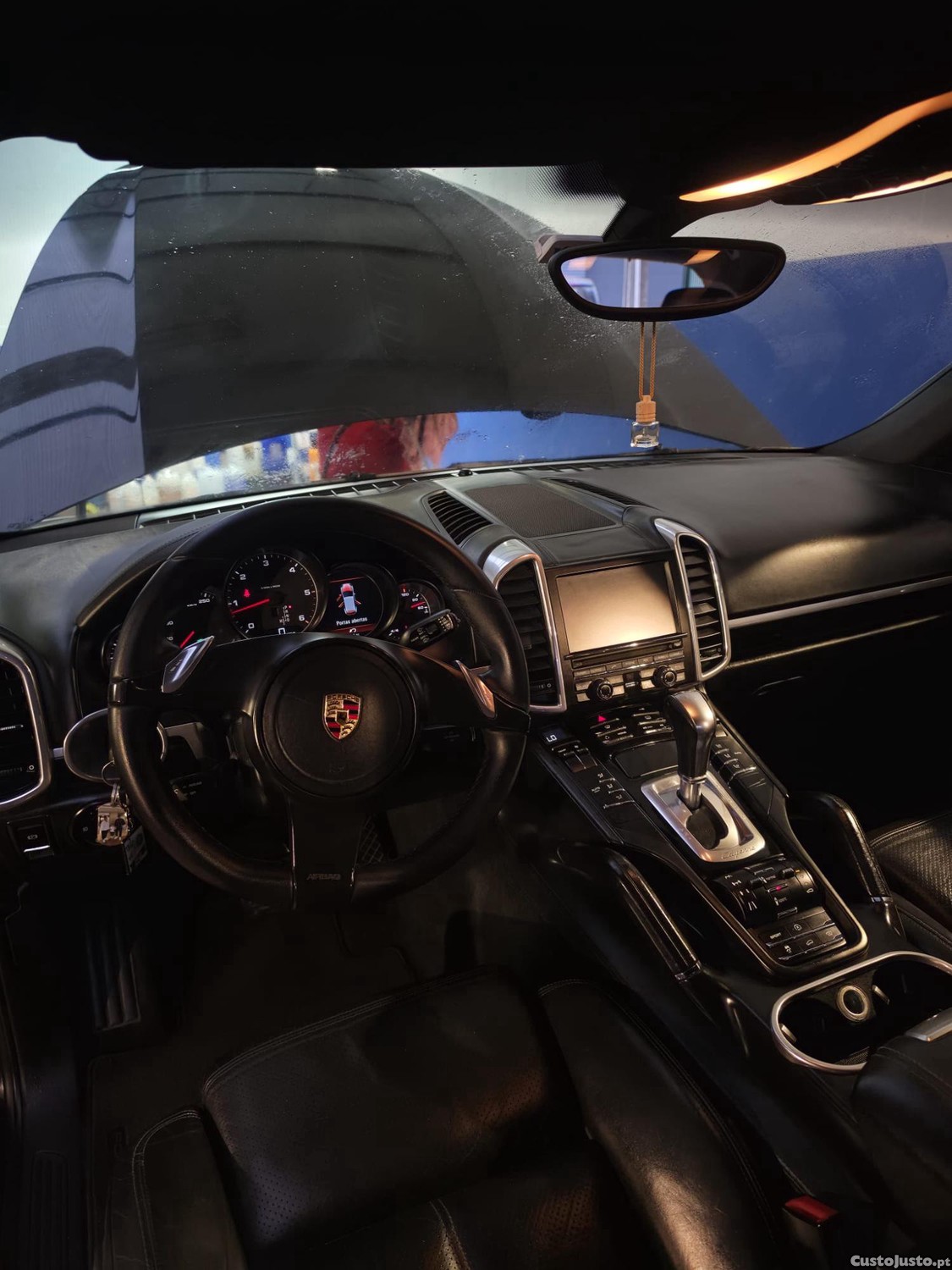 Porsche Cayenne 3.0 — fotografia 3