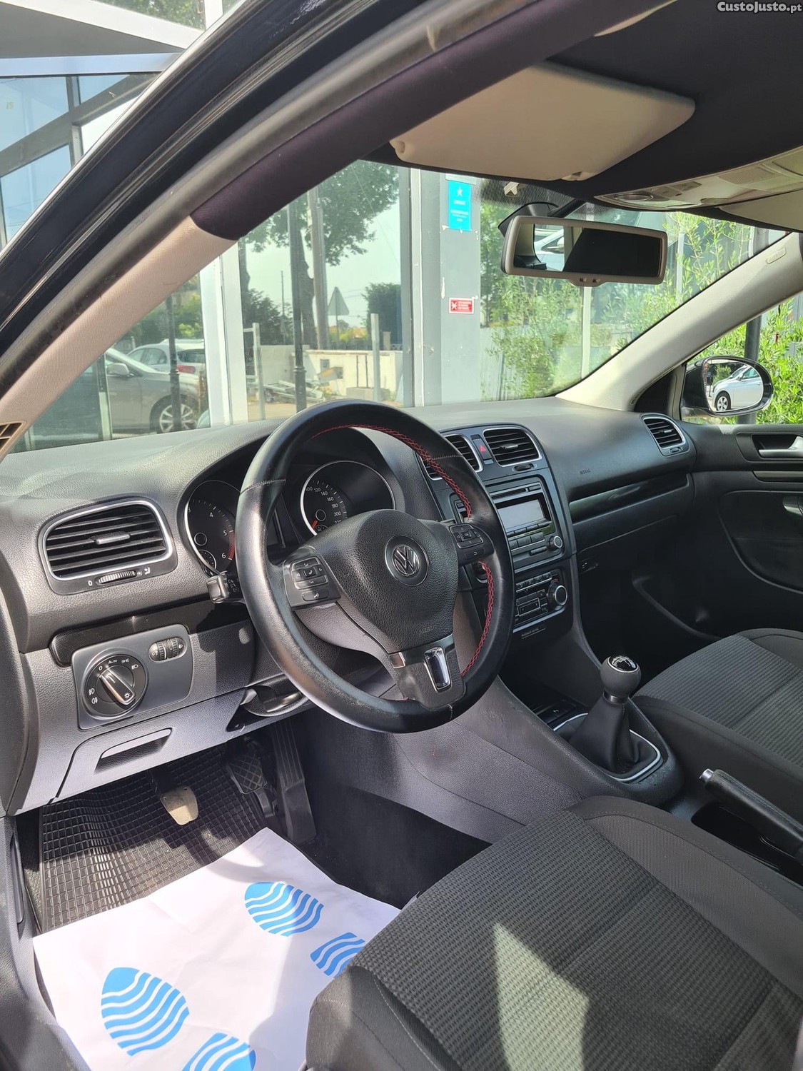 VW Golf 1.6 TDi Highline - 09 foto 4