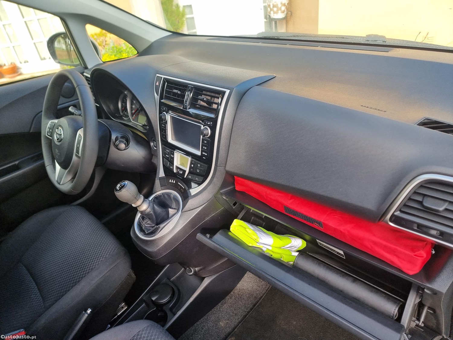 Toyota Verso-S connet — fotografia 10