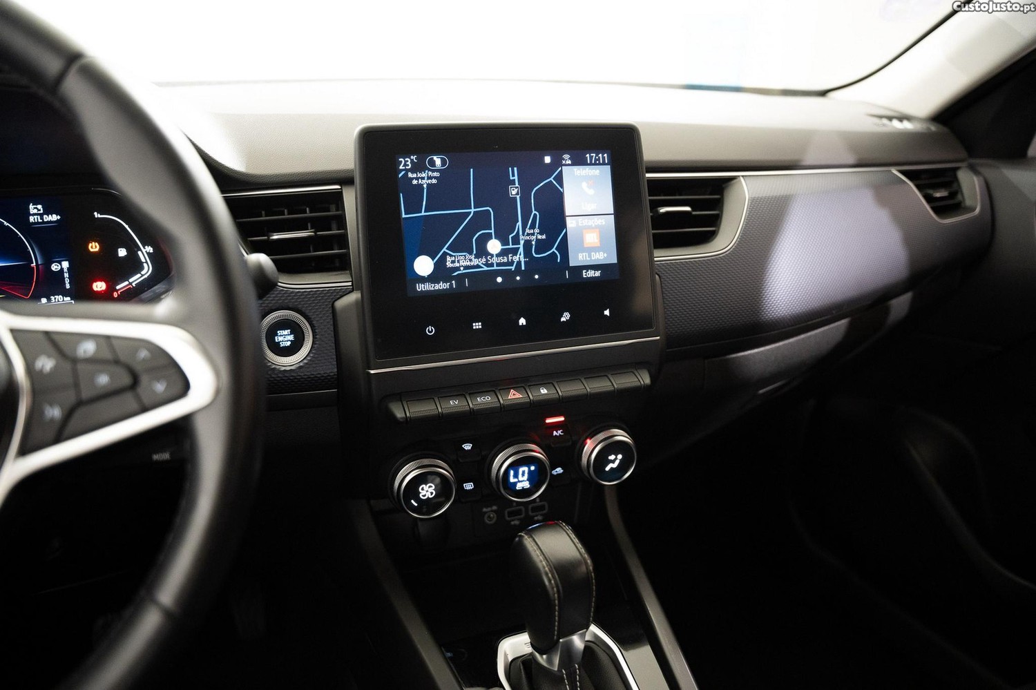 Renault Arkana 1.6 E-Tech Business — fotografia 11